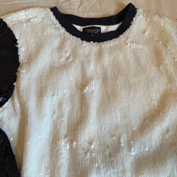 TOPSHOP Sequin Raglan Shirt - Picture 2 of 4